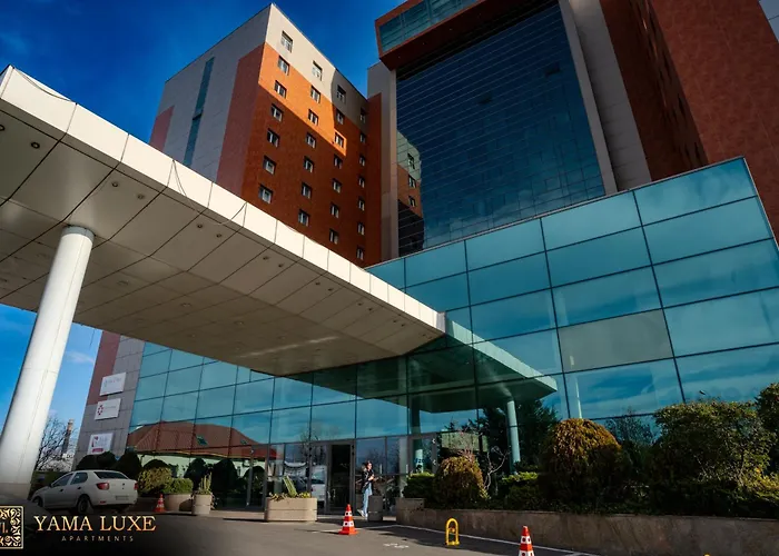 Yamaluxe - Silent & Warm With Many Facilities * Bucharest